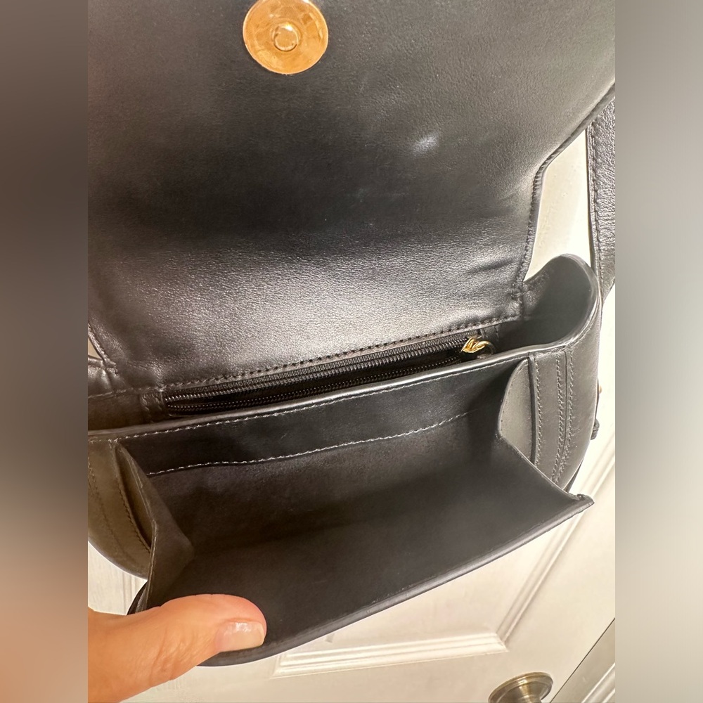 Authentic Michael Kors Handbag - image 7